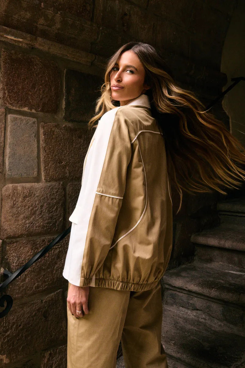 Bicolor Modern Blazer and Caqui Pants Matching Set