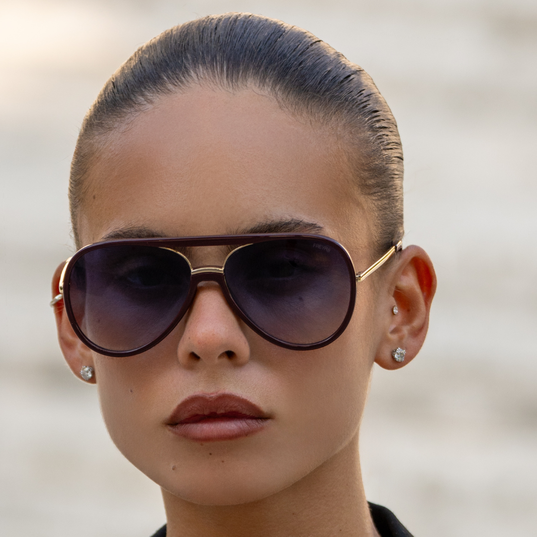 Unisex Aviator Sunglasses: Burgundy
