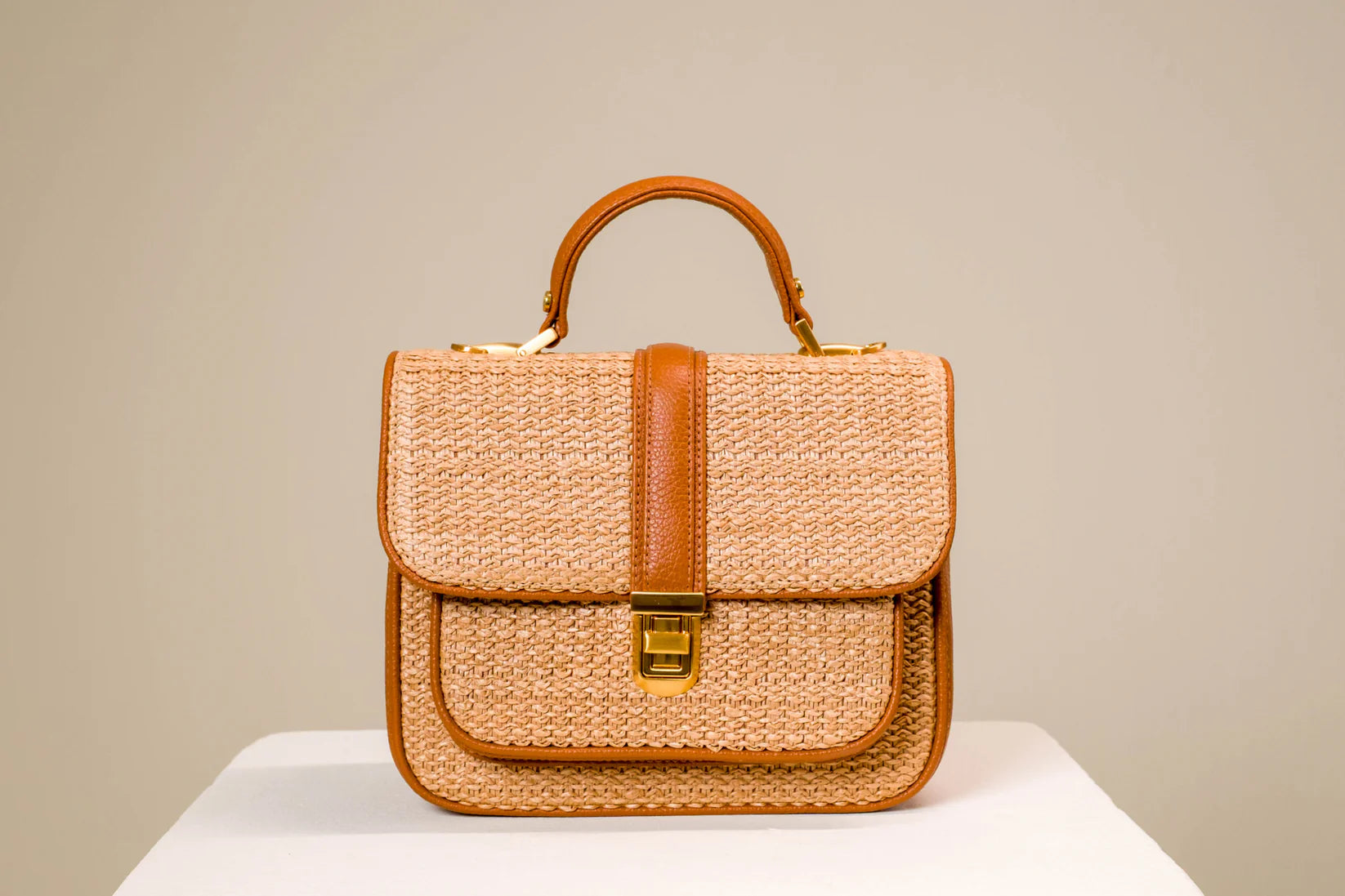 Soraia Handmade in Brazil Natural Raffia Leather Bag