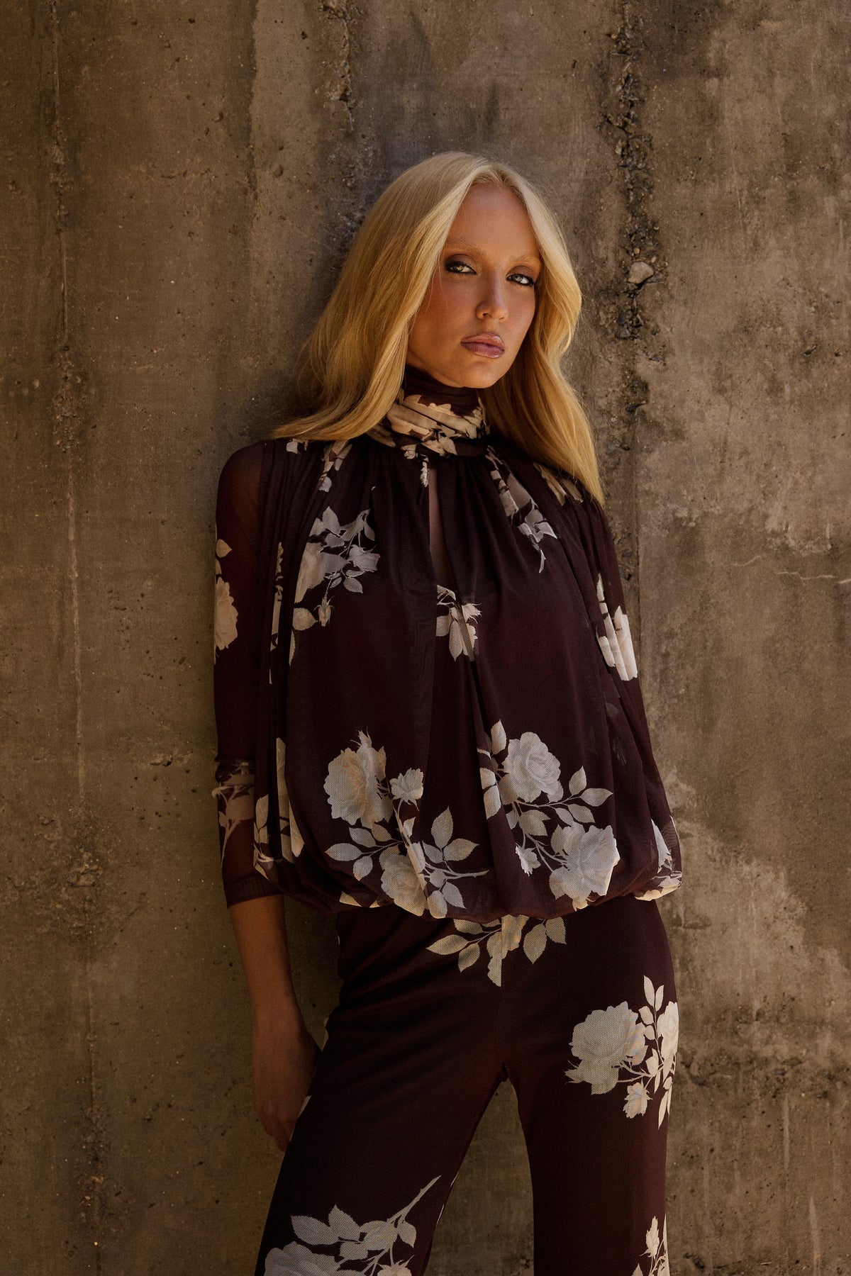 Amber Scarf Cocoa Shirt