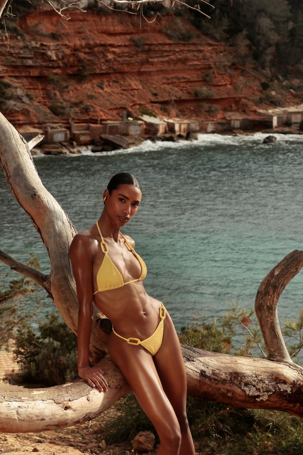 TOP CALA COMTE YELLOW POLEN